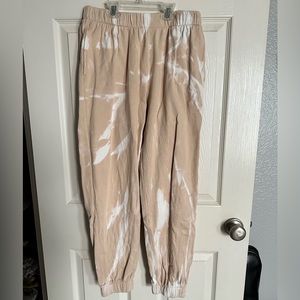 tie-dye sweatpants